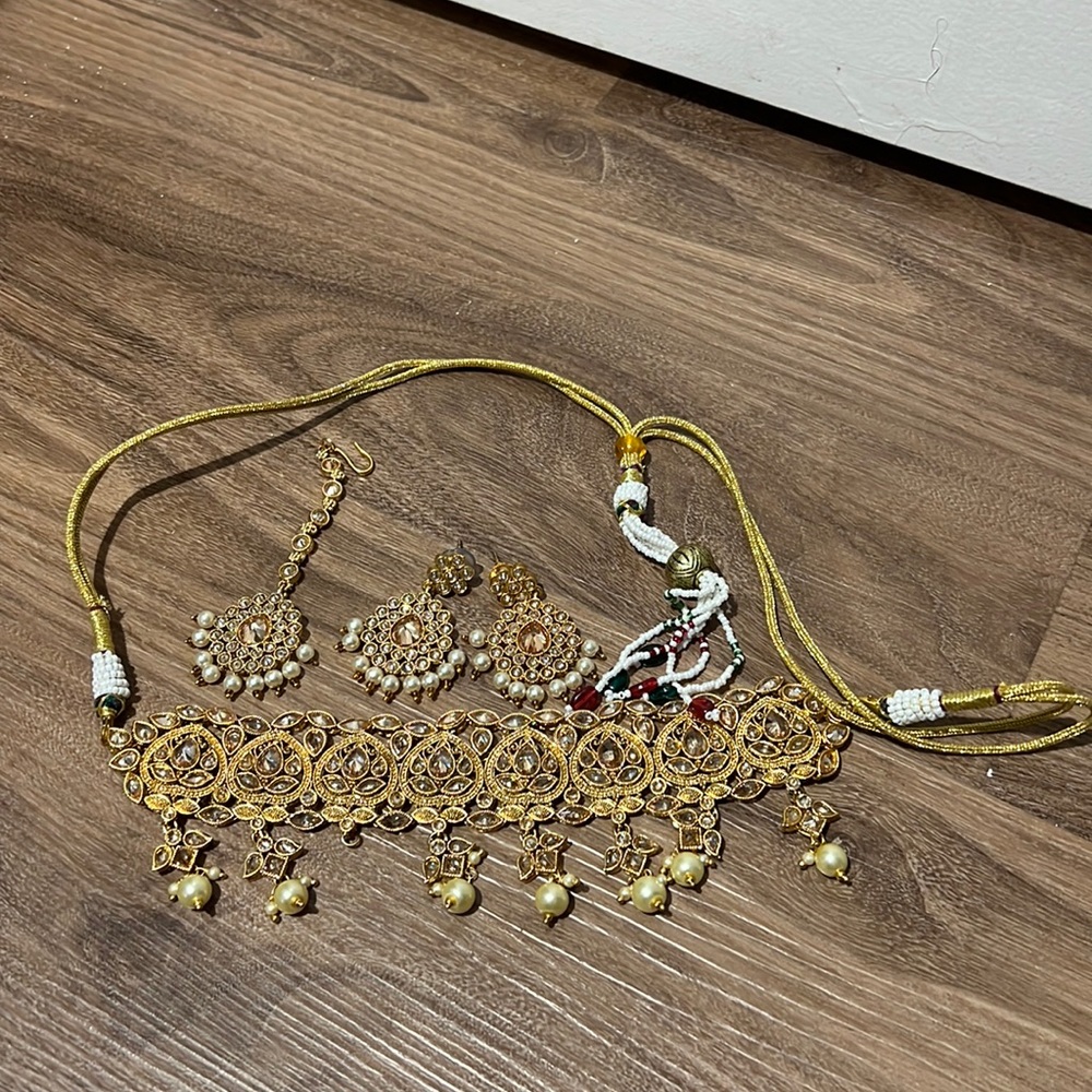 Gold Indian Jewelry Set Earrings Tikka Choker